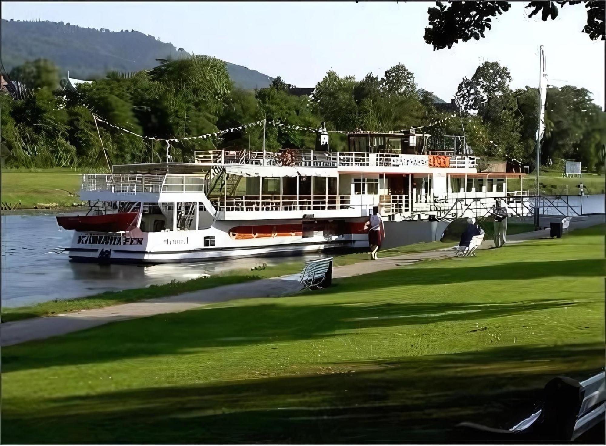 Parkhotel Goldlinde Bodenwerder Zewnętrze zdjęcie
